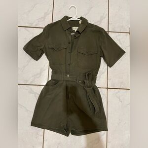 Universal Thread Khaki Button-Up Top